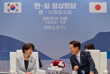 이재명 대통령, 다카이치 일본 총리에 안동 전통 담은 선물 전달