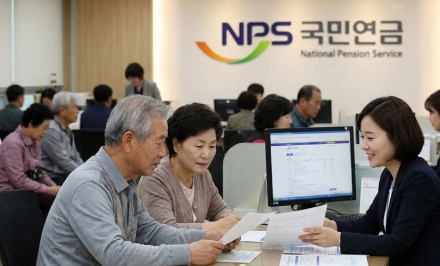 국민연금, 코스피 상승 속 국내주식 비중 확대 고심… 안정성과 수익성 사이의 선택