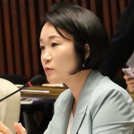 이소영 중기부 장관 공식 업무 시작…“현장에서 답 찾고 관성 깨겠다”