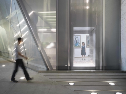 뉴욕과 울산 잇는 호 추 니엔 신작…‘힘’은 어떻게 작동하는가